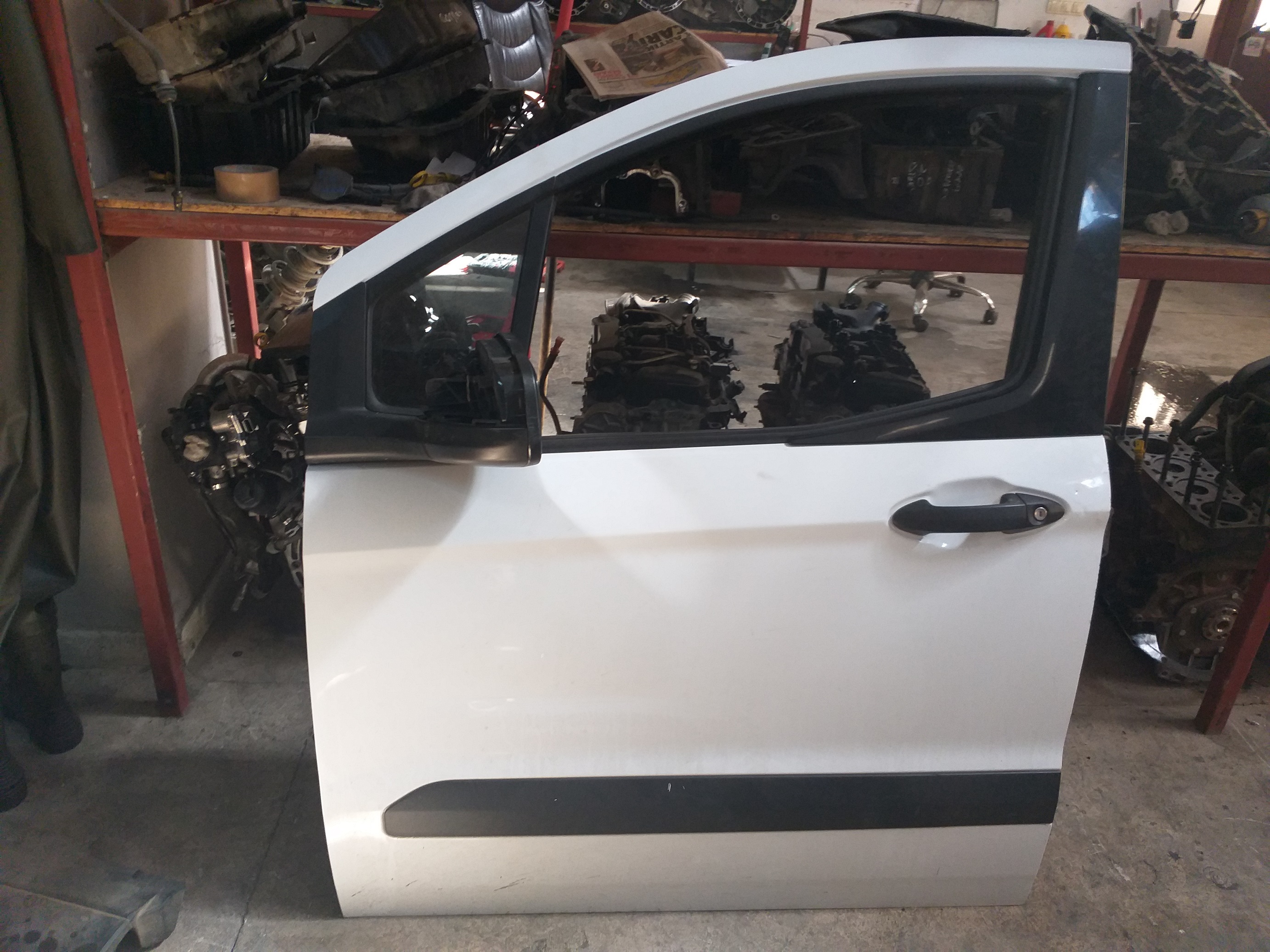 2016 COURİER BEYAZ HATASIZ SOL ÖN KAPI DOLU